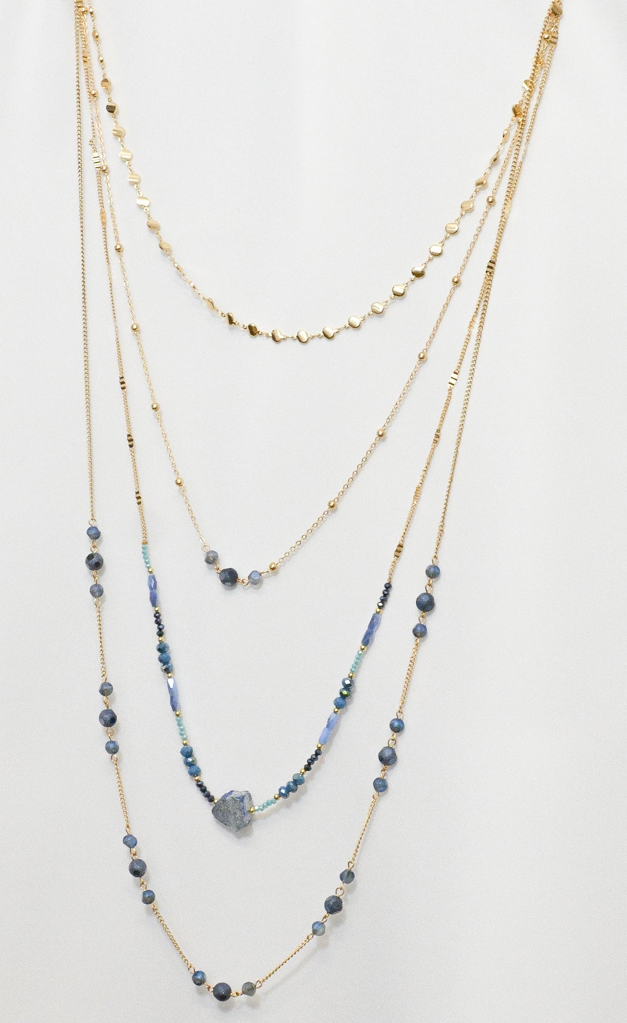 Kette Mavi goldfarben mit blauen Steinen aus Metall und Kunstharz, 44 cm 4-reihige Modekette