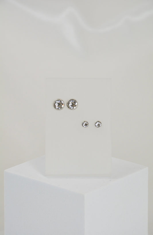 Ohrstecker Classic Crystals Set aus 925er Silber auf Display mit Zirkonia 