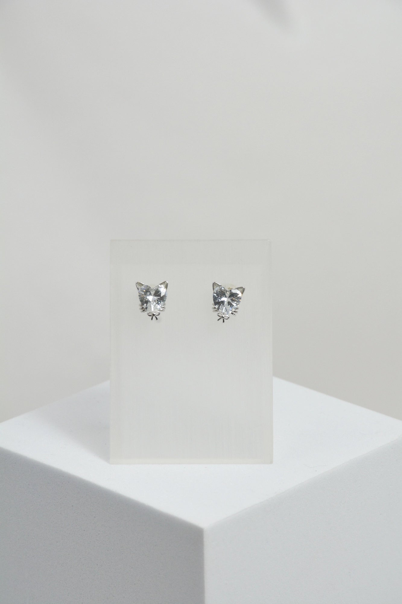 Ohrstecker Katze aus 925er Silber mit Zirkonia